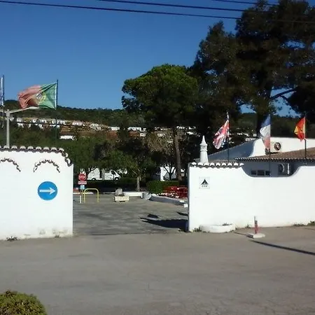 Parque De Campismo Orbitur Valverde Kemping