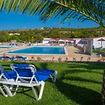 Parque De Campismo Orbitur Valverde Кемпинг