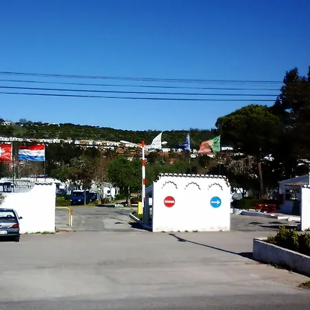 Parque De Campismo Orbitur Valverde Kemping