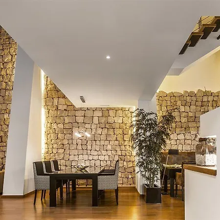 Parque De Campismo Orbitur Valverde 2*