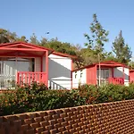 مكان تخييم Parque De Campismo Orbitur Valverde Luz